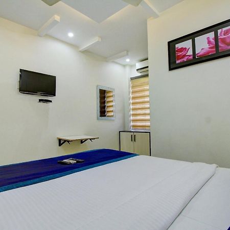 Rd Towers Hotel Chennai Exterior photo