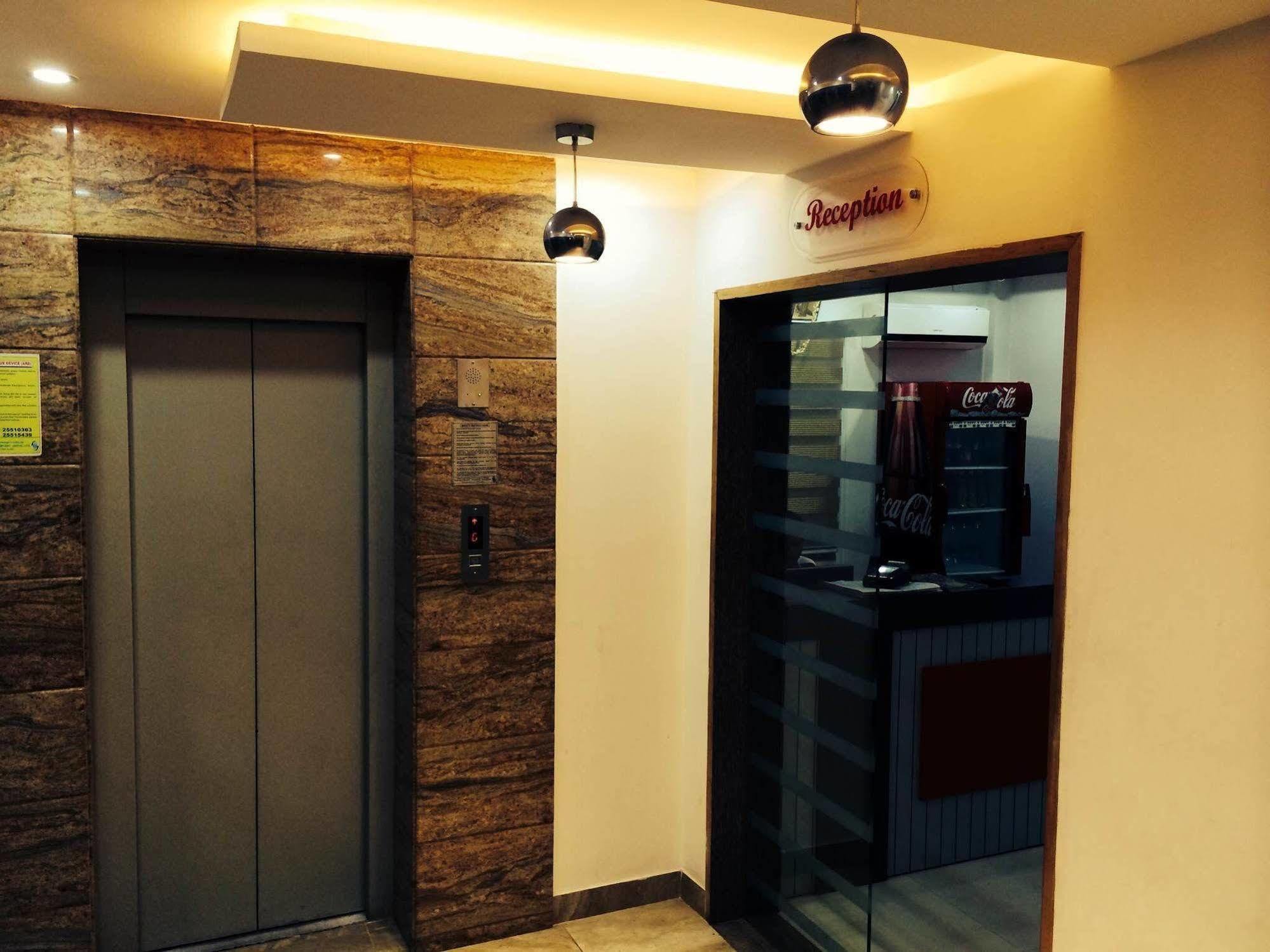Rd Towers Hotel Chennai Exterior photo