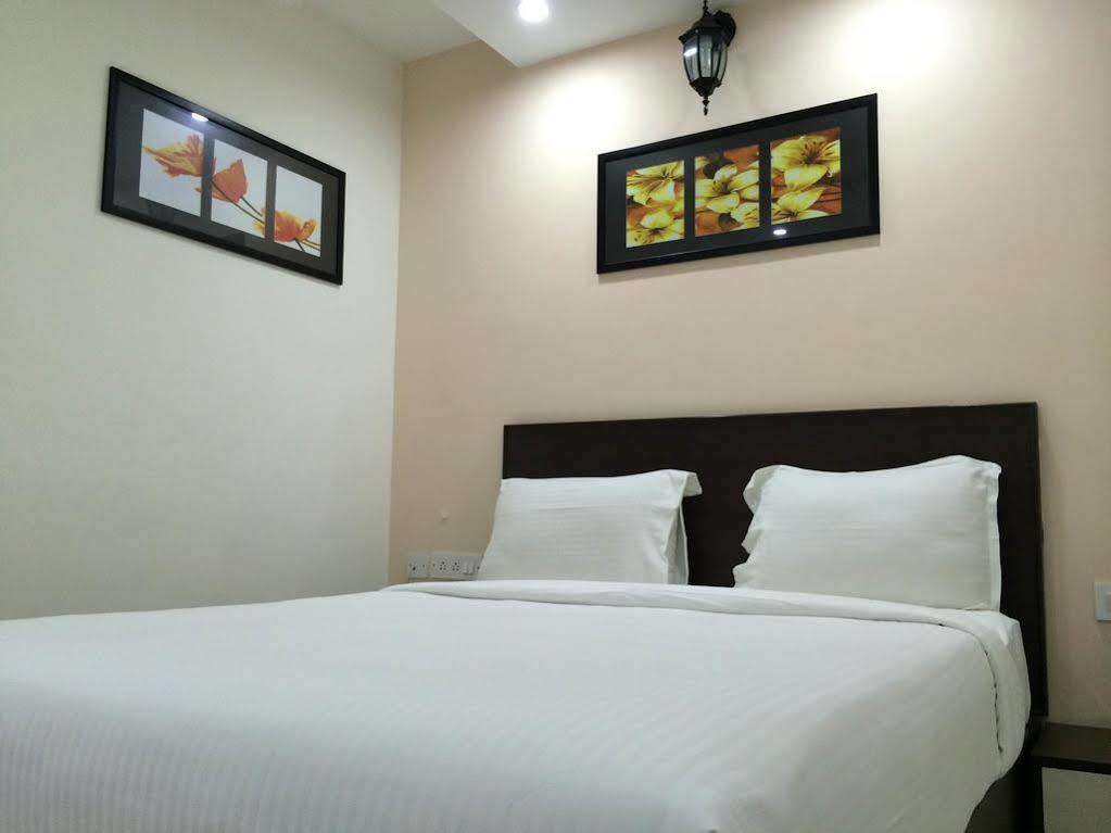 Rd Towers Hotel Chennai Exterior photo