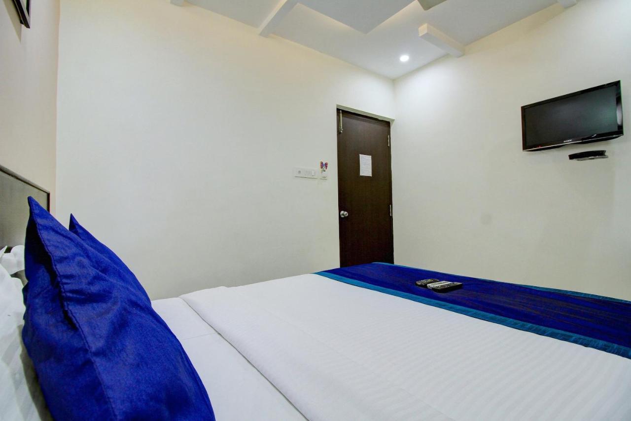 Rd Towers Hotel Chennai Exterior photo