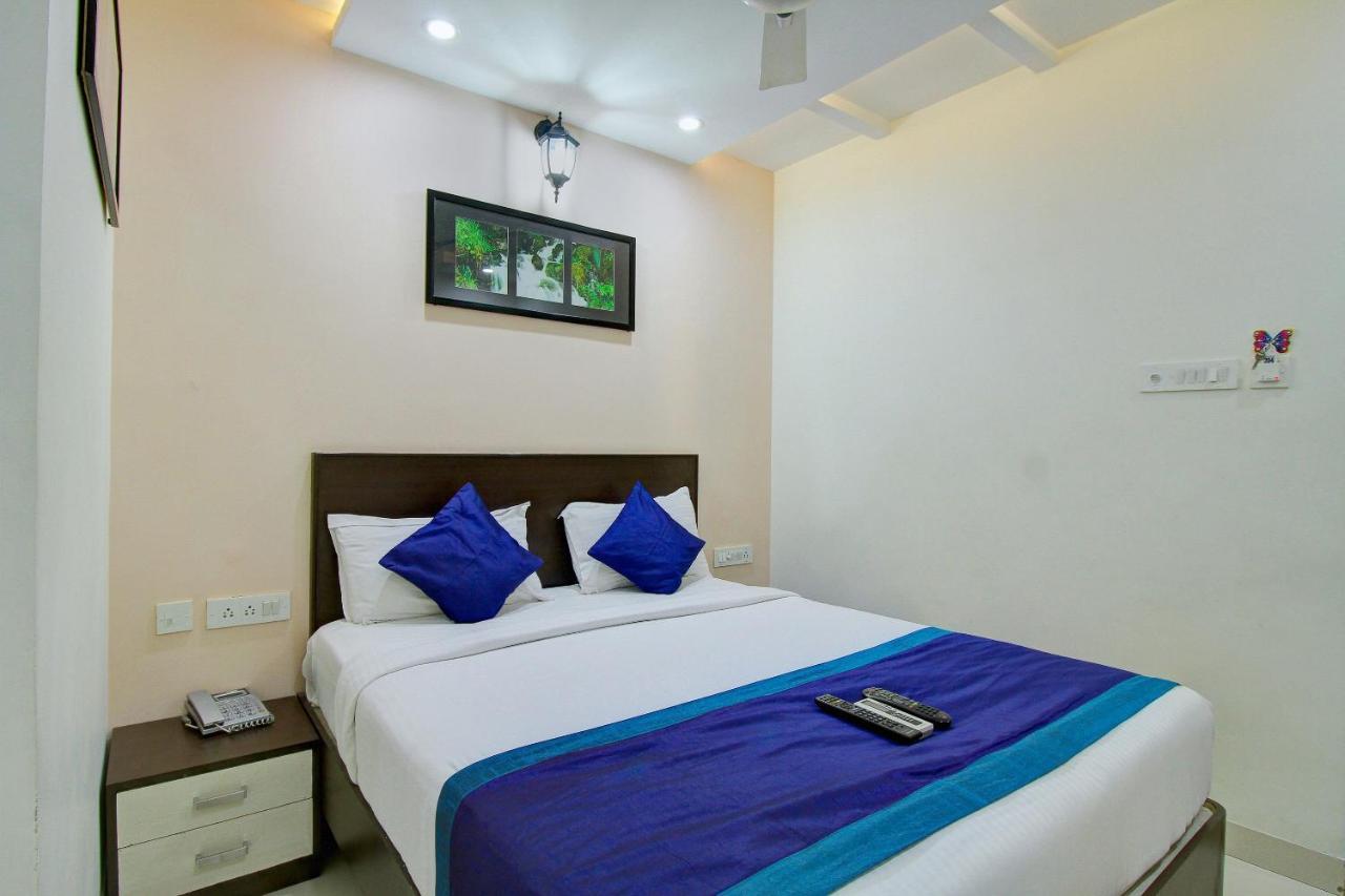 Rd Towers Hotel Chennai Exterior photo